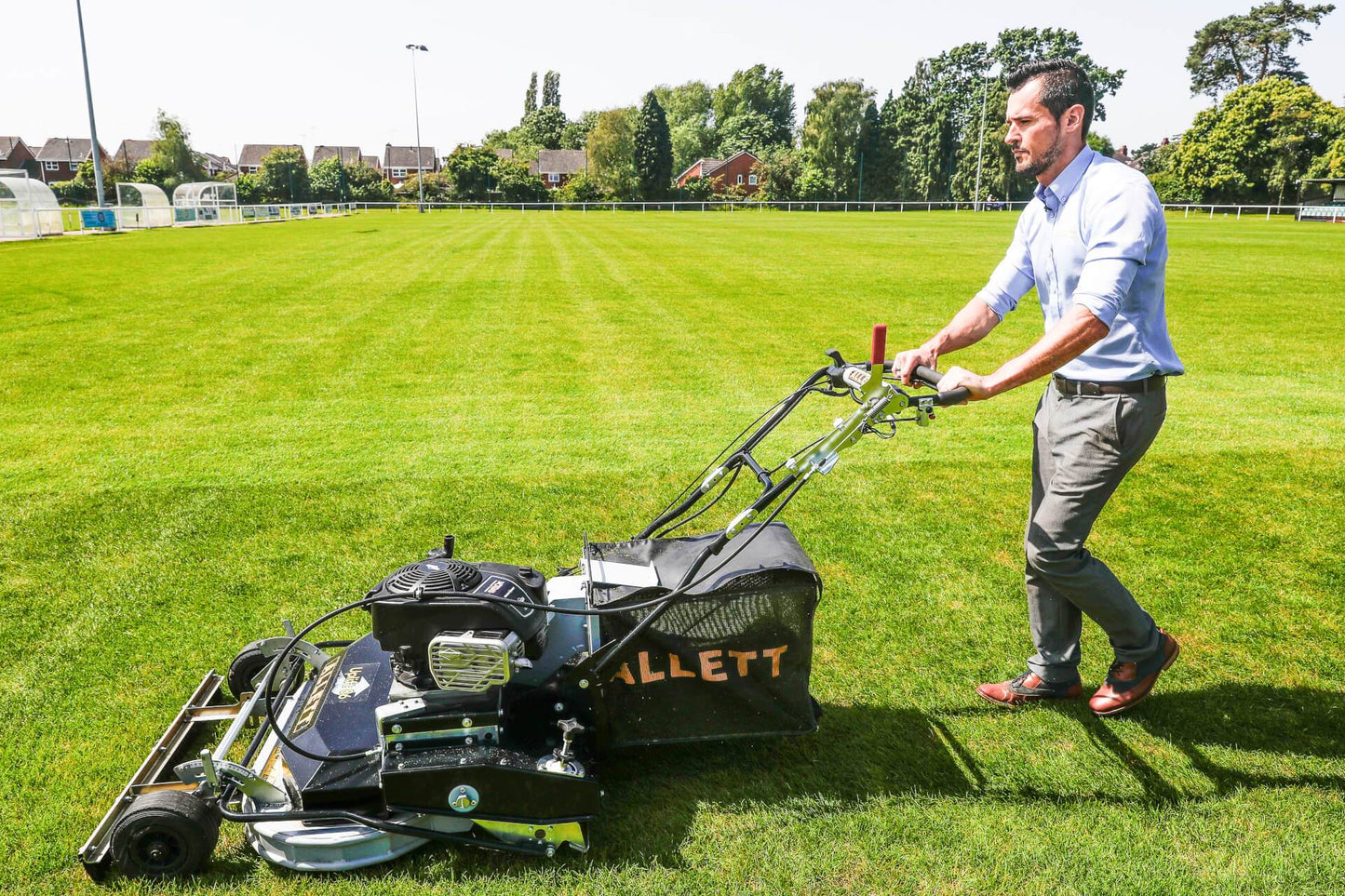 Allett Uplift 86 Vakuum-Stadion-Sichelmäher